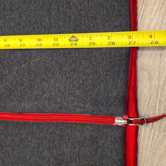 Cremieux red gray Reversible puffer vest zip pockets sleeveless new medium men - Picture 3 of 5